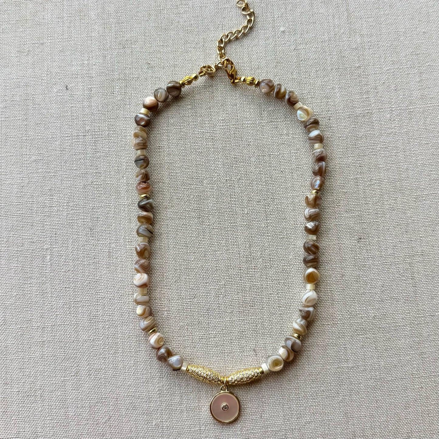 mocha pearl necklace